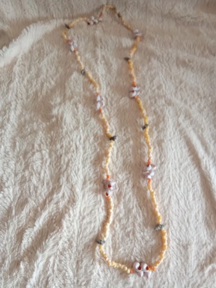 Long collier de coquillages - photo numéro 4