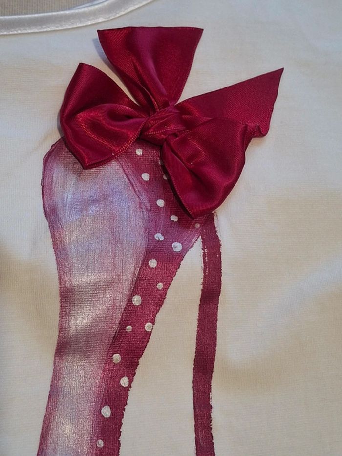Épaule dénudée/monomanche court - blanc et fuschia - taille unique - photo numéro 5