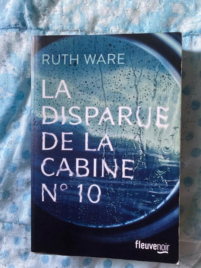 La disparue de la cabine numéro 10 Ruth ware - photo numéro 2