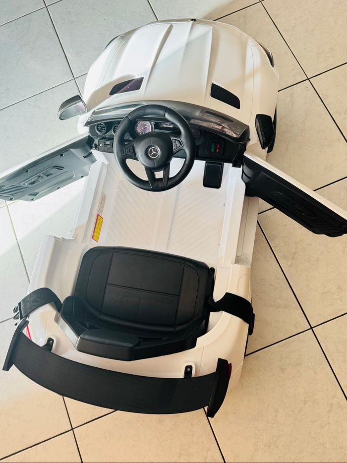 Voiture électrique avec télécommande et chargeur 🌸🌺 - photo numéro 3