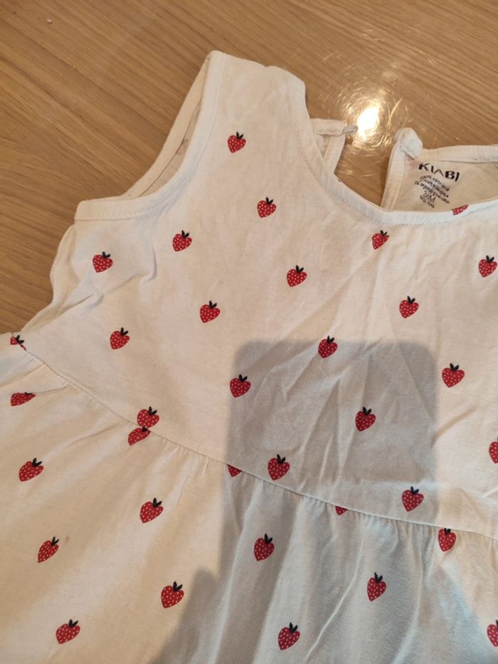 Robe 36 mois fraises - photo numéro 2