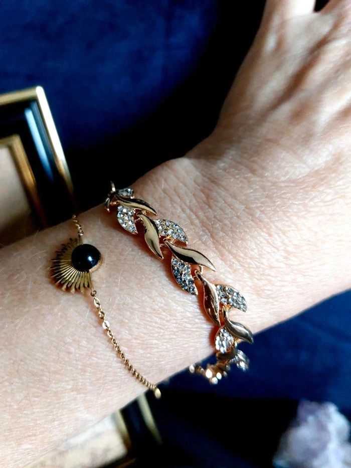 Magnifique bracelet doré pierres blanches vintage - photo numéro 4