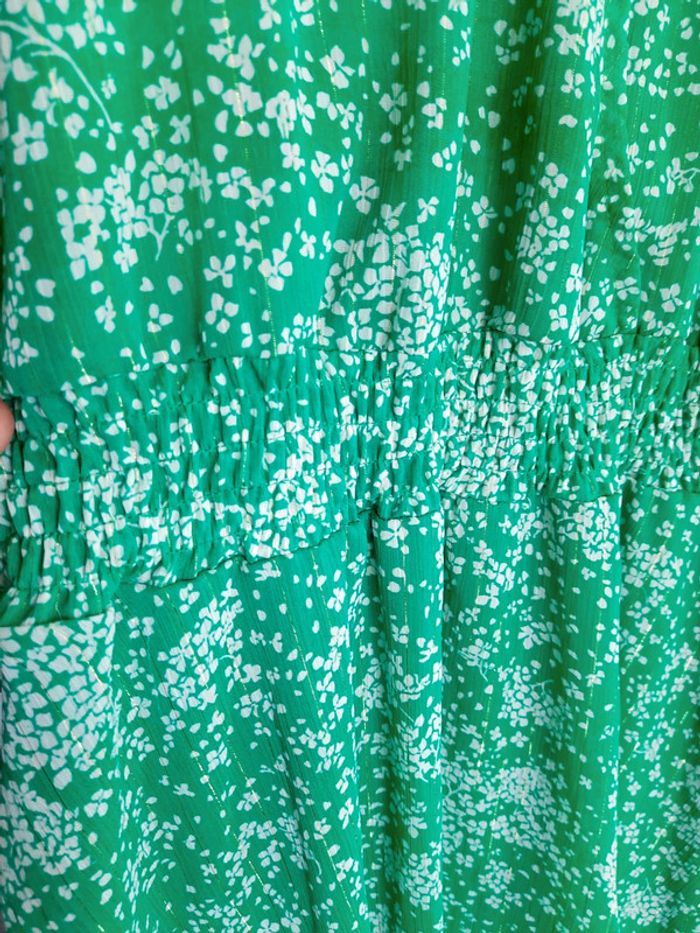 Robe longue verte fleurie blanche dorée neuf avec étiquette 🏷 40 LH #lora11femme40 - photo numéro 2