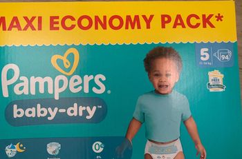 Couche Pampers babydry