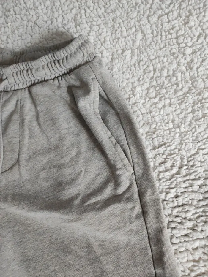 Short de sport - photo numéro 3