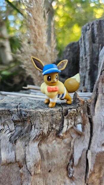 Super figurine Pokemon Nintendo tomy Évoli