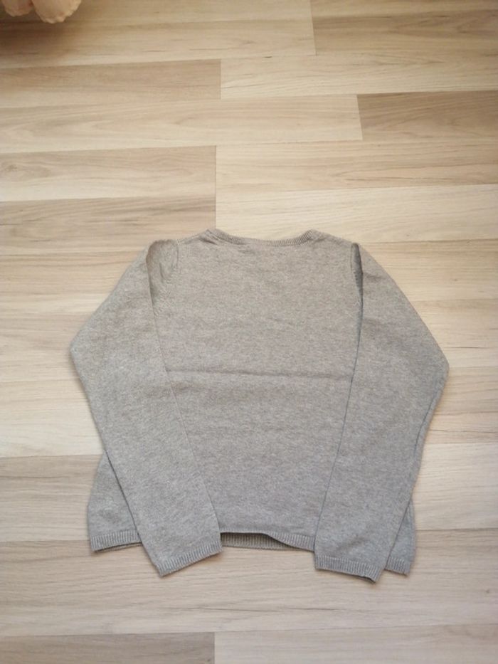 Pull léger étoiles brillantes sur le devant - photo numéro 2