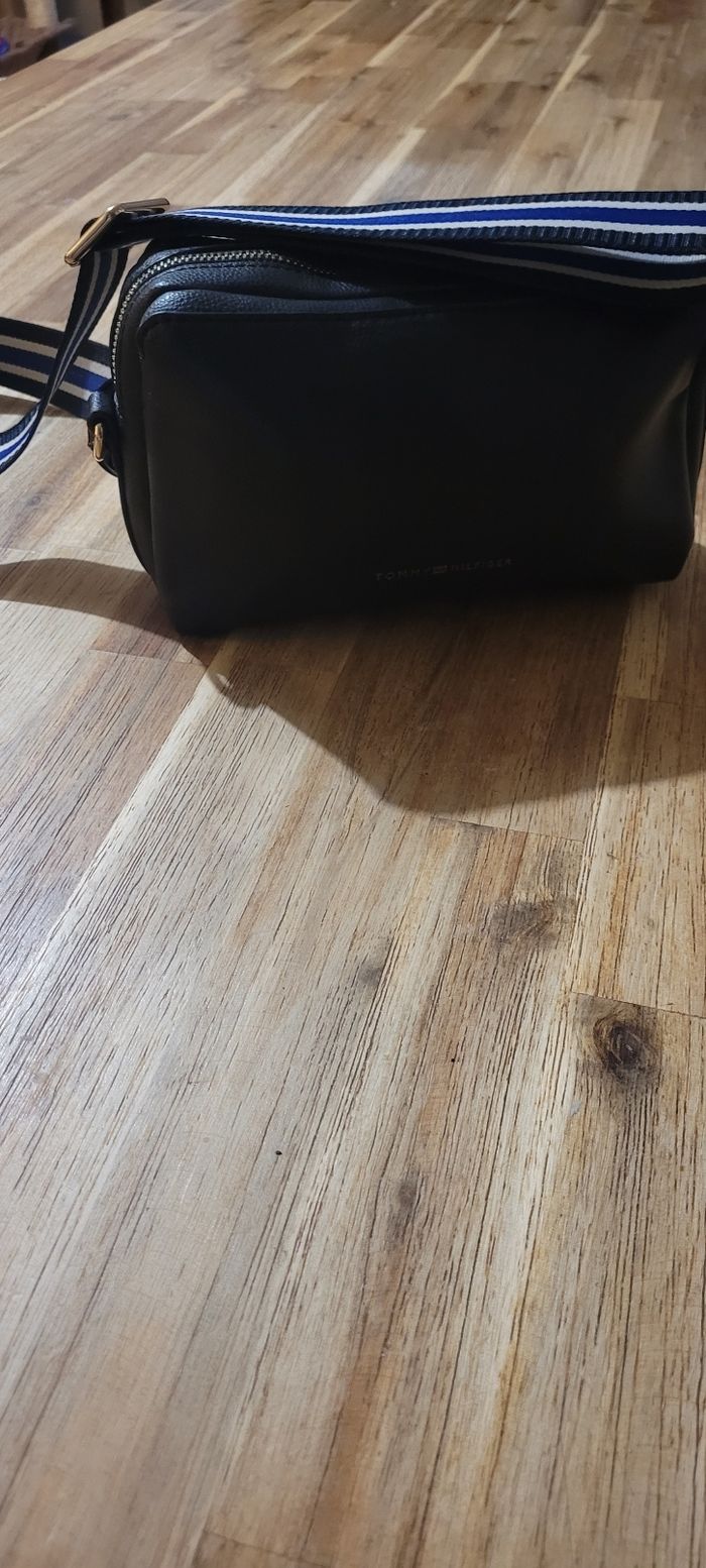 Sac bandoulière Tommy Hilfiger - photo numéro 2