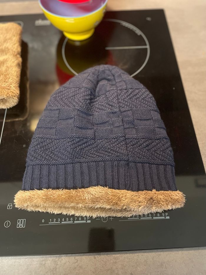 Ensemble bonnet écharpe et gants - photo numéro 7