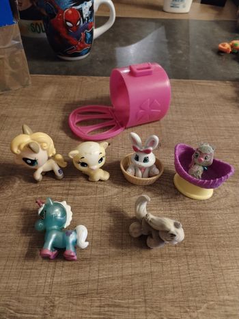 Lot personnages fille