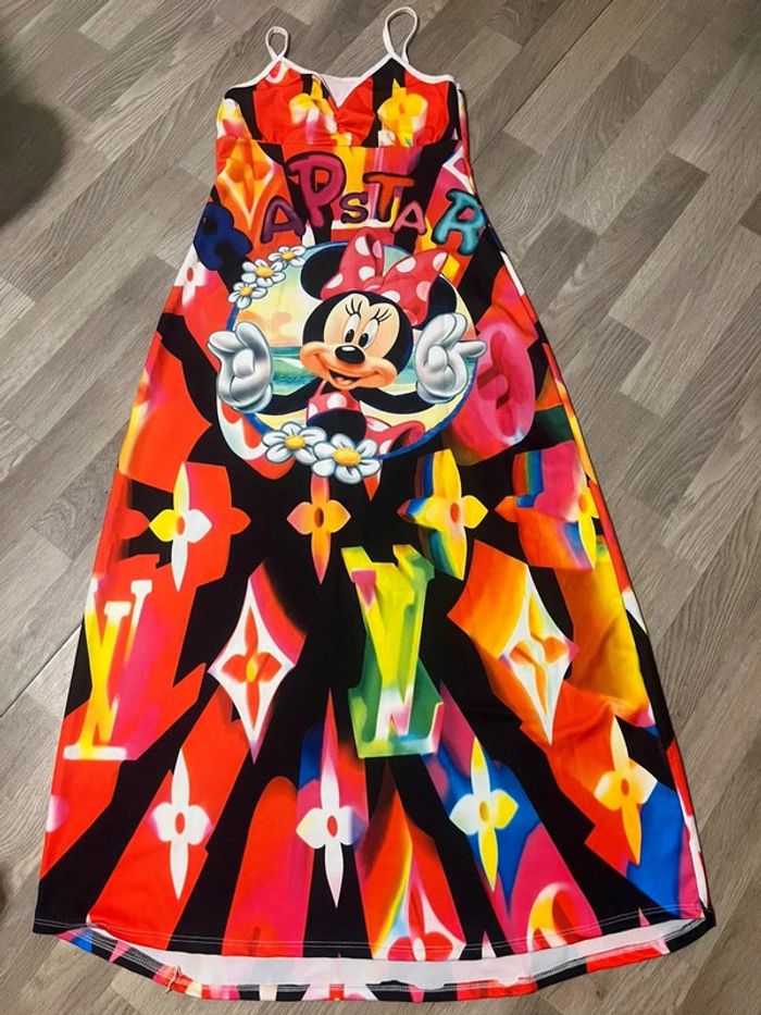 Très belle robe à bretelle Minnie