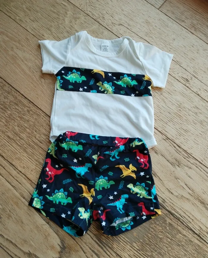 Body et short 3-6 mois