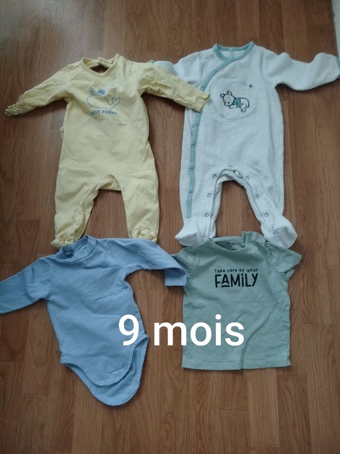 Lot 21. 9 mois bébé garçon - photo numéro 3
