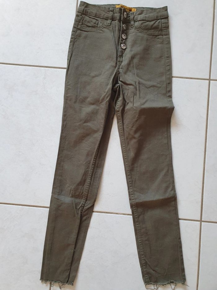 Pantalon kaki Fille jennyfer taille 32 chelo5 - photo numéro 6