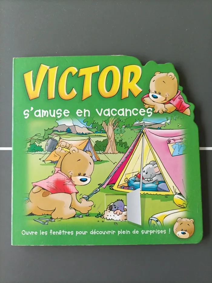 Livre enfant Victor S'amuse en vacances