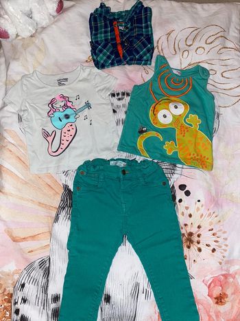 Ensemble 4 pièces, taille 9-12 mois, diverses belles marques.