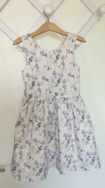 Jolie robe réversible Kiabi taille 6 ans