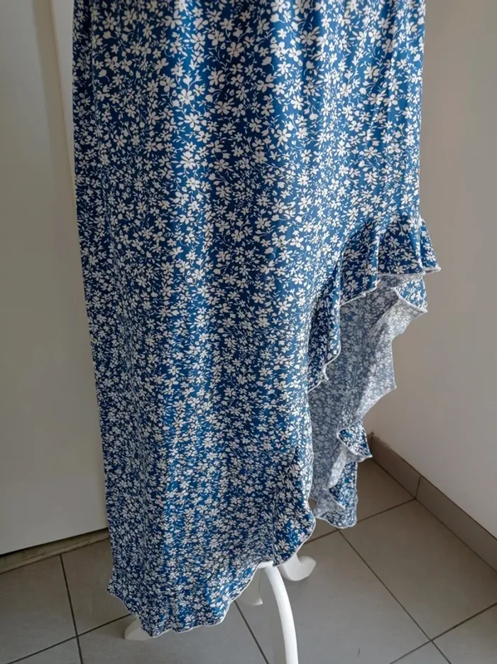 Jupe longue sexy bleue et blanche fleurs fendue devant sur le côté T.S Cupshe - photo numéro 3
