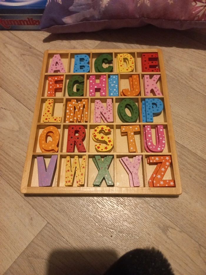 Alphabet en bois