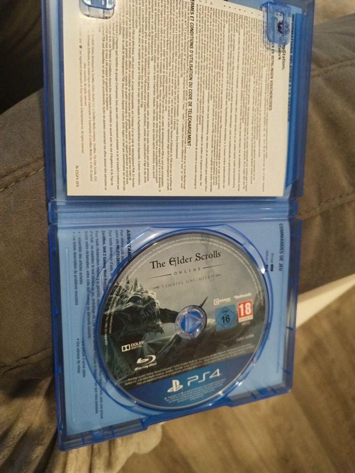 PS4 - the elder Scrolls - photo numéro 3