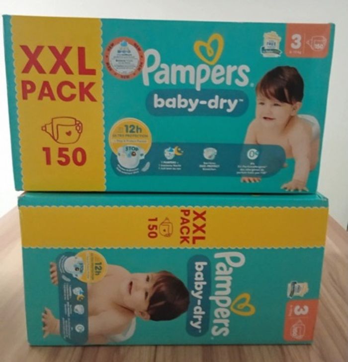 2 cartons de couches Pampers taille 3