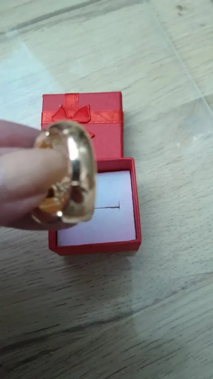 Bague émaillée, couleur verte et doré, taille élastique - photo numéro 5