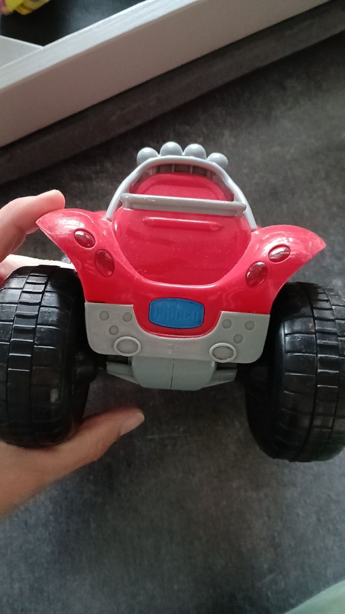 Voiture chicco - photo numéro 4