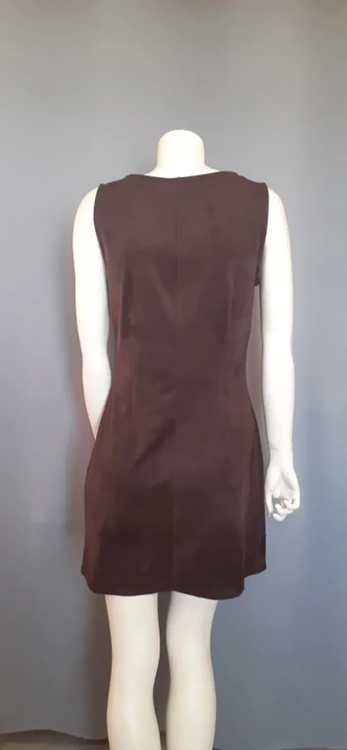 Jolie robe chocolat - photo numéro 8
