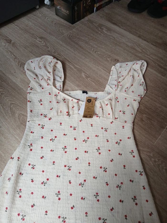 Robe légère neuve femme taille 42 - photo numéro 3