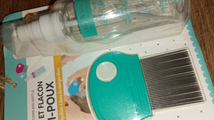 Peigne et flacon anti poux neuf - photo numéro 2