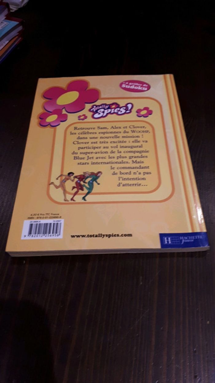 Livre totally spies tome 3 - photo numéro 2