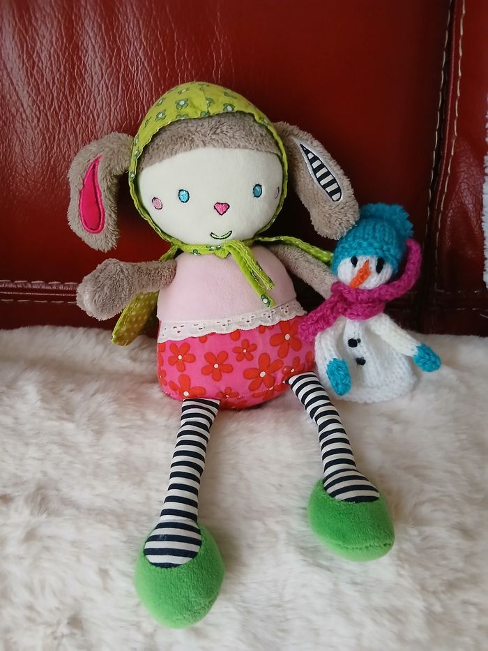 Poupée-chiffon "Lapin"avec grelot & son doudou Bonhomme de neige