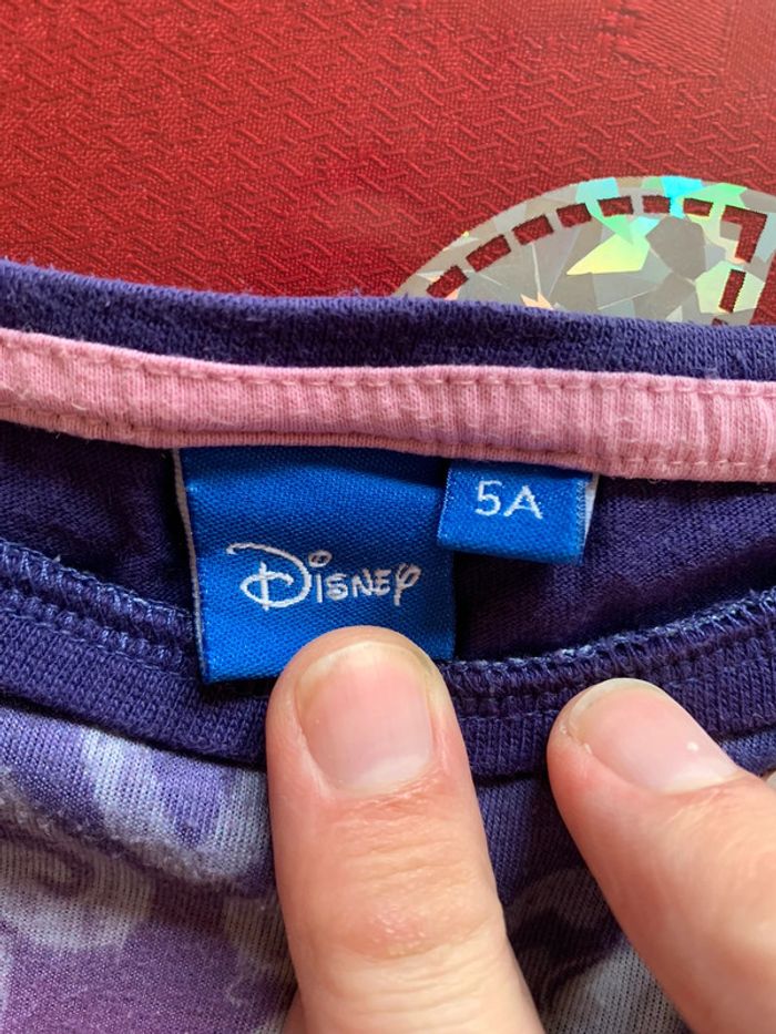 Tee-shirt manches longues fille 5 ans Disney - photo numéro 3