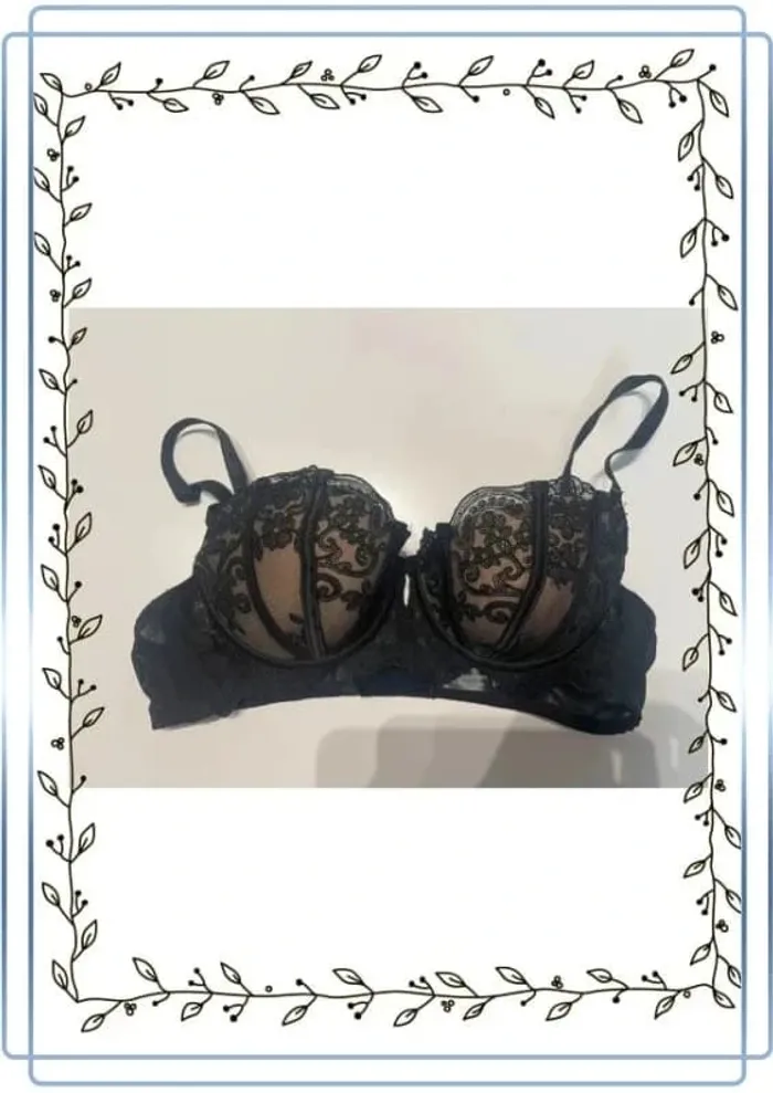 Soutien gorge noir Ann Summers, taille 70B, neuf sans étiquette