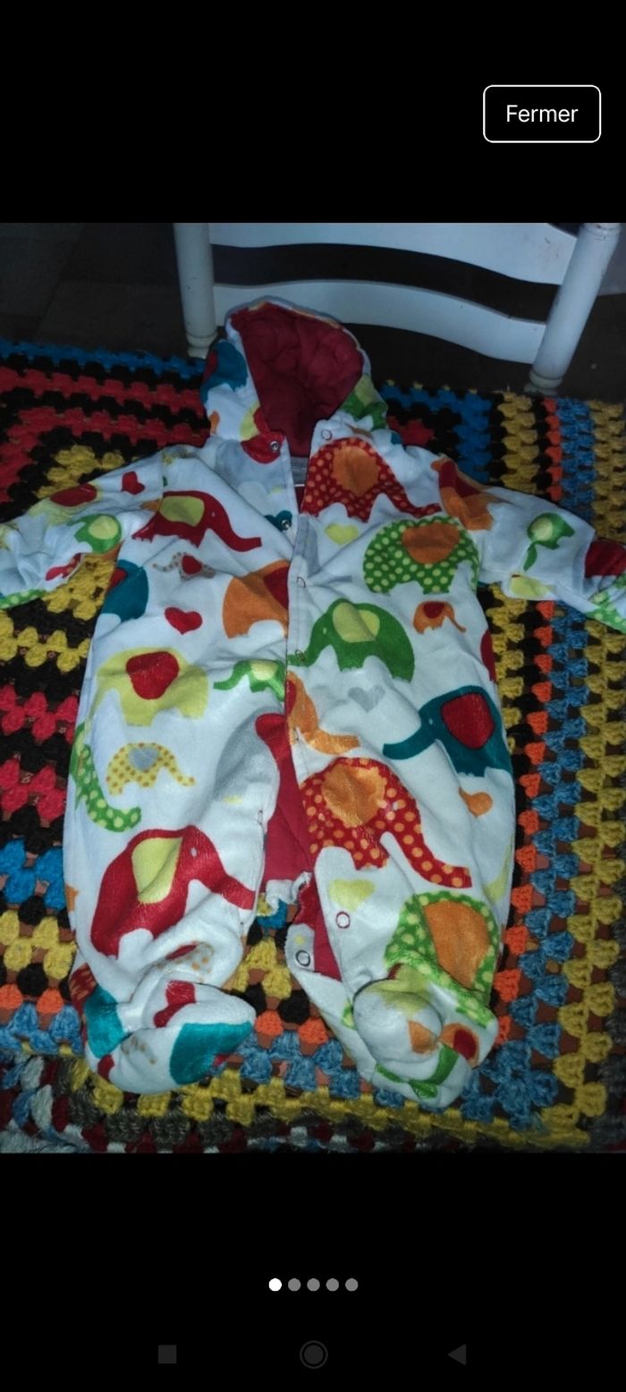 Très belle combinaison bébé e6 - photo numéro 4