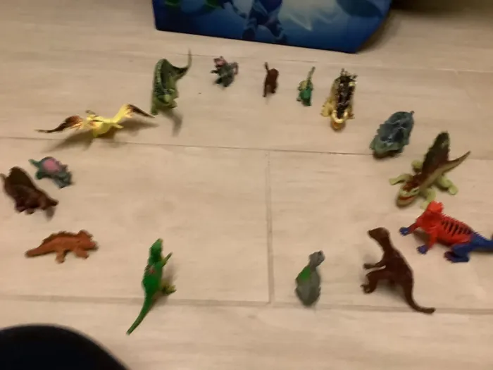 Lot de 15 dinosaures