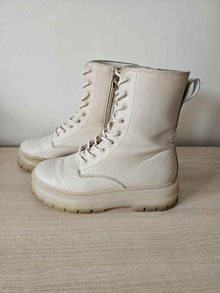 Paire de bottines beige -  Stradivarius - Pointure 38 - photo numéro 2