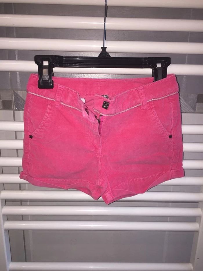 Short en velours rose Tape à l Œil 7 ans neuf à 6 euros