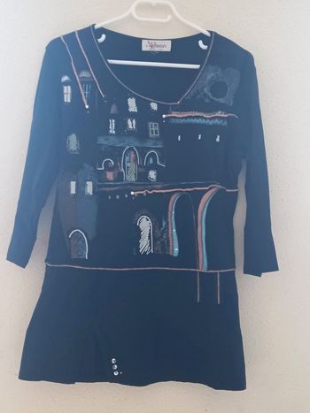 Haut de femmes long avec motifs T : 40