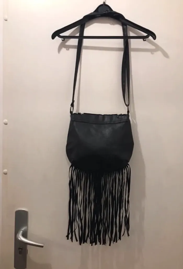 Sac à main atmosphère en bandoulière avec des franches noire en dim noir taille unique - photo numéro 3
