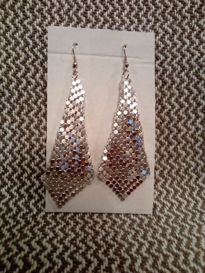 Boucles d'oreilles résilles argentées