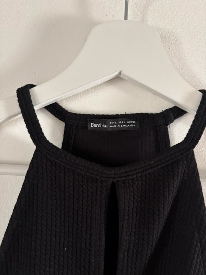 Crop top décolleté noir Bershka - photo numéro 3