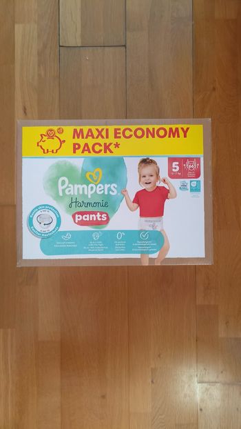 1 maxi economy pack Pampers harmonie pants taille 5
