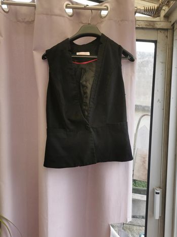 Petit gilet bolero en 38 Camaïeu noir class