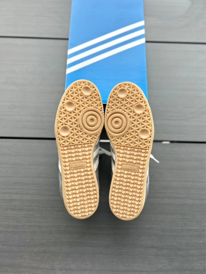 Adidas Samba OG cuir craquelé argent métallisé 40 - photo numéro 3