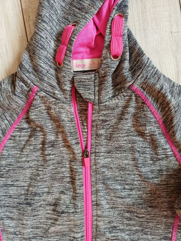 Sweat zippé à capuche en 8 ans fille - photo numéro 6