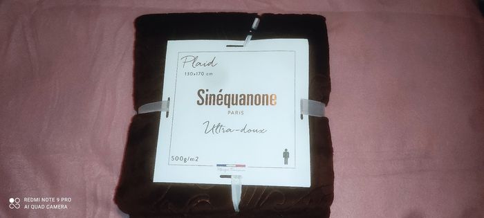 Plaid neuf marque Sinequanone couleur marron foncé