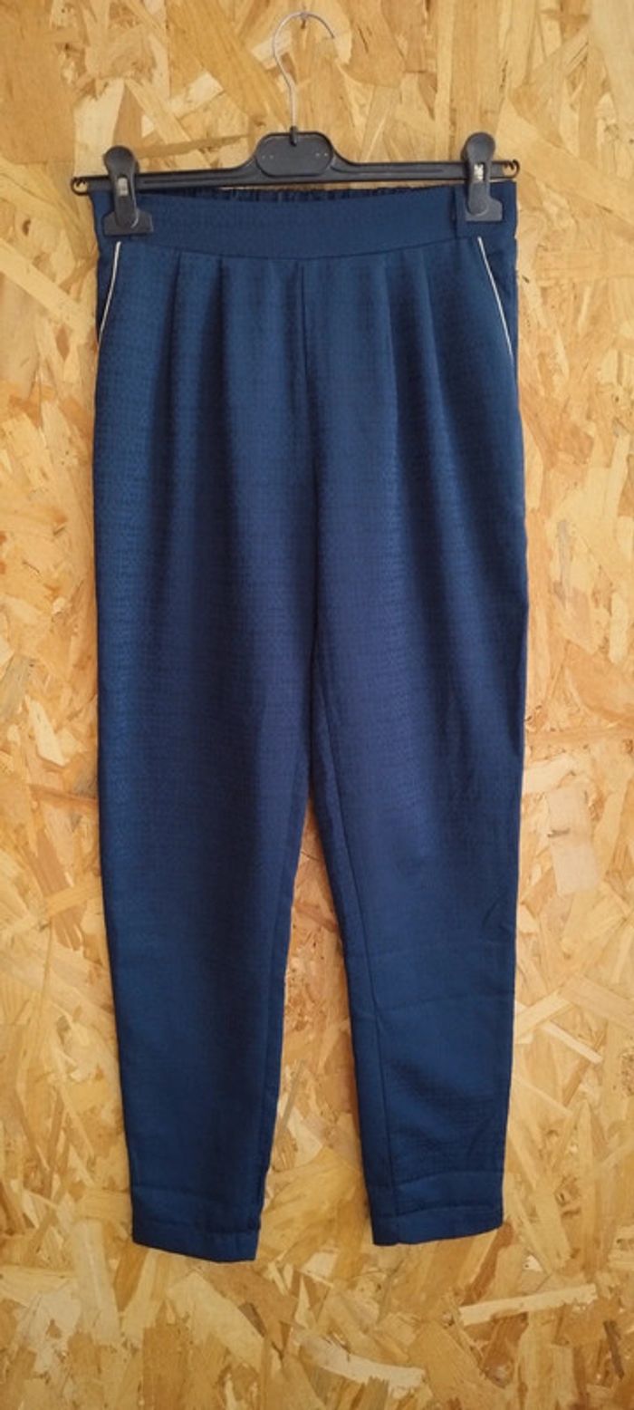 Pantalon style satin