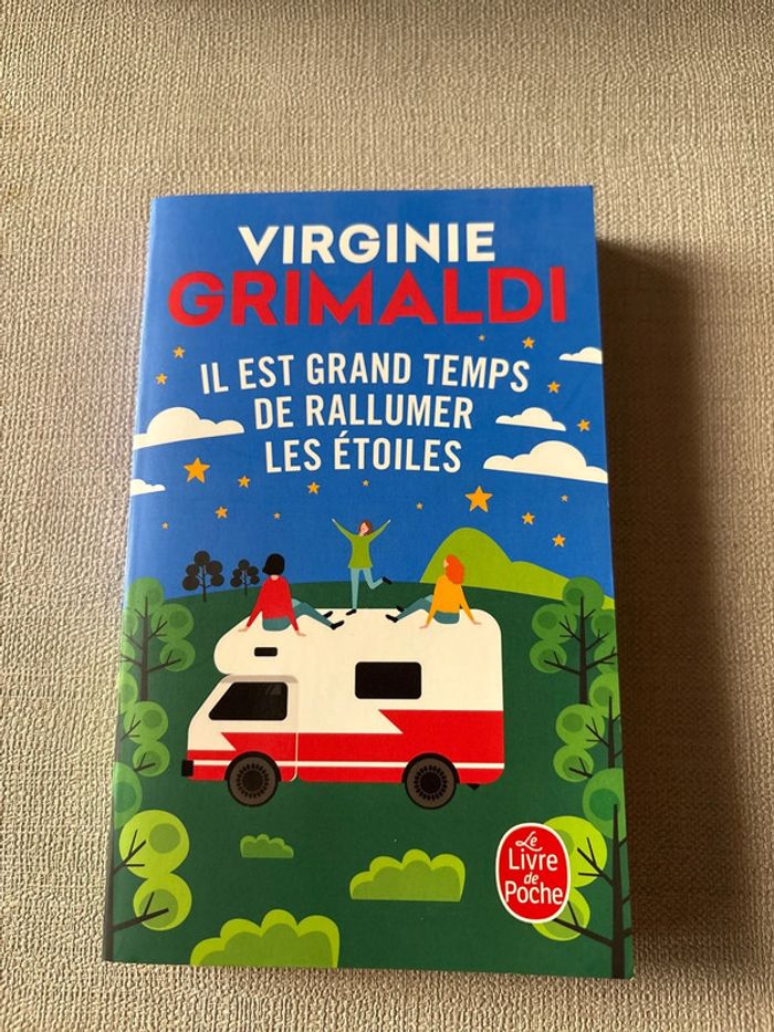 Livre Il est grand temps de rallumer les étoiles – Virginie Grimaldi • Roman feel good & émouvant