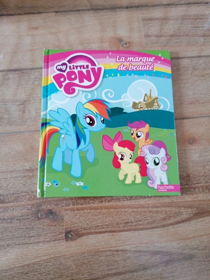 Livre my little pony